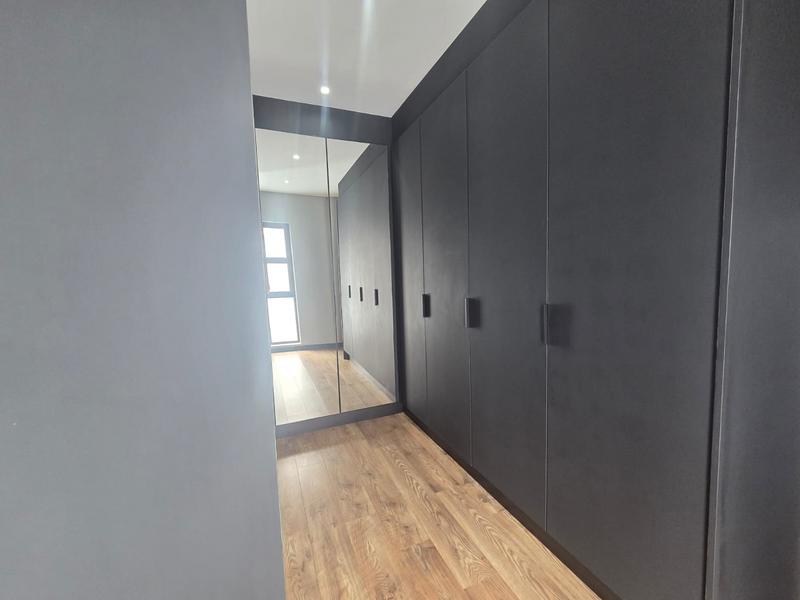 5 Bedroom Property for Sale in The Islands Estates North West